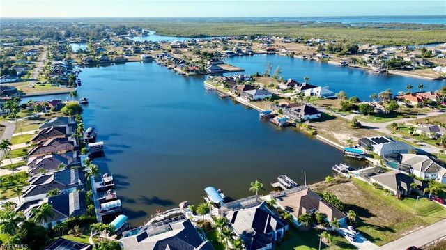 3102 NW 42nd PL, Cape Coral, FL 33993