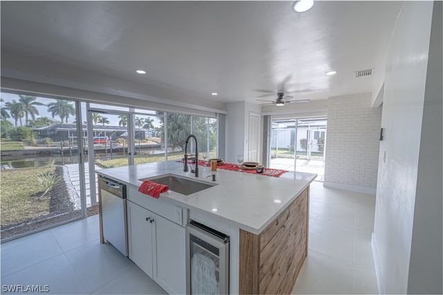 5617 Coronado CT, Cape Coral, FL 33904