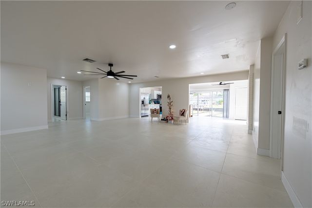 5617 Coronado CT, Cape Coral, FL 33904