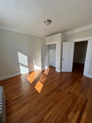 146 Nichols St 6, Everett, MA 02149