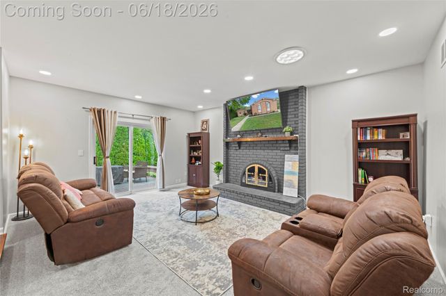 2511 Coral Drive, Troy, MI 48085