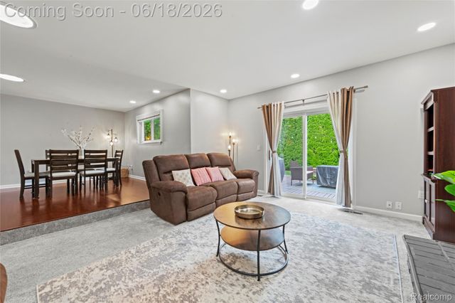 2511 Coral Drive, Troy, MI 48085