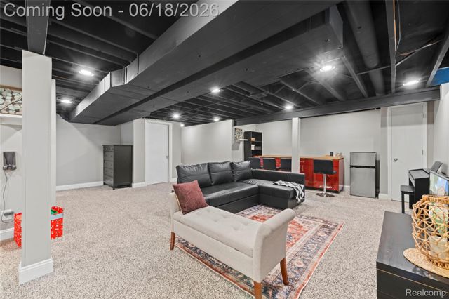 2511 Coral Drive, Troy, MI 48085
