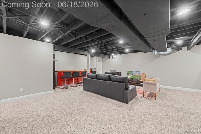 2511 Coral Drive, Troy, MI 48085