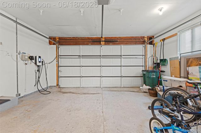 2511 Coral Drive, Troy, MI 48085