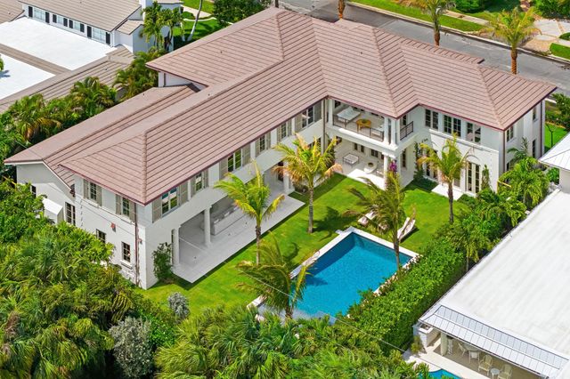 122 Bloomfield Drive, West Palm Beach, FL 33405