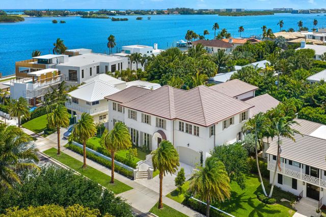 122 Bloomfield Drive, West Palm Beach, FL 33405