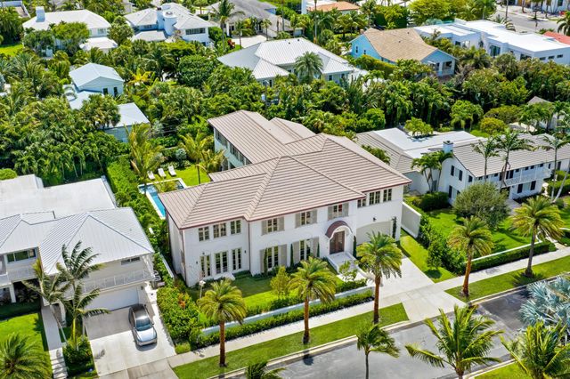 122 Bloomfield Drive, West Palm Beach, FL 33405