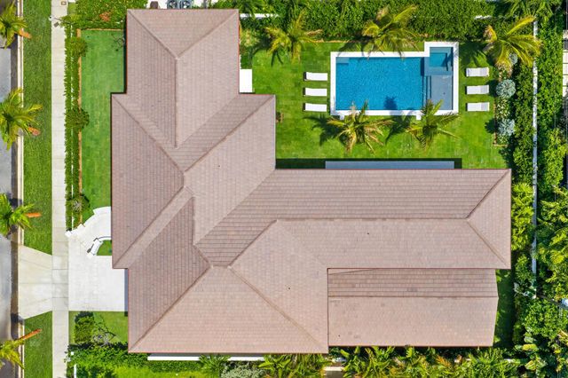 122 Bloomfield Drive, West Palm Beach, FL 33405