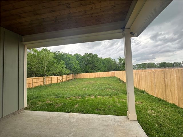 2581 Dove Crossing Lane, Navasota, TX 77868
