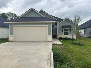 2581 Dove Crossing Lane, Navasota, TX 77868