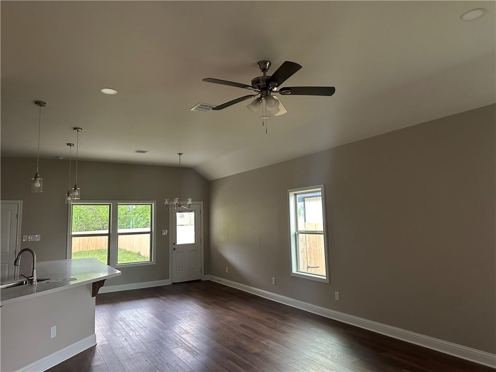 2401 Dove Crossing Lane, Navasota, TX 77868 — photo 2