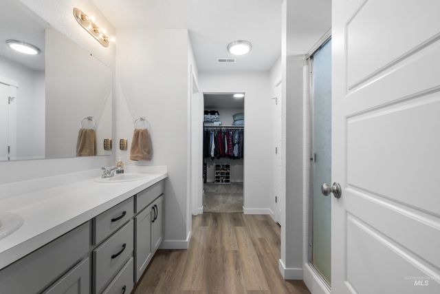 3308 W Zarea Dr, Meridian, ID 83642