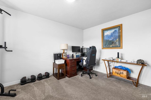 3308 W Zarea Dr, Meridian, ID 83642