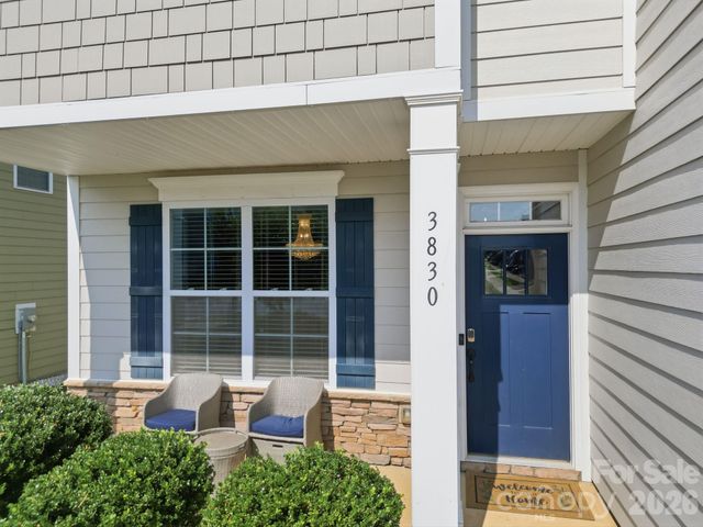 3830 Lake Breeze Drive, Sherrills Ford, NC 28673