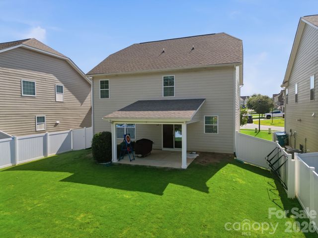 3830 Lake Breeze Drive, Sherrills Ford, NC 28673