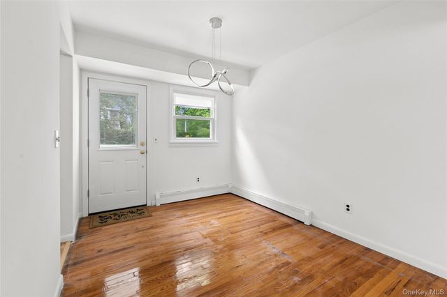 111 Miller Road, Southampton, NY 11968
