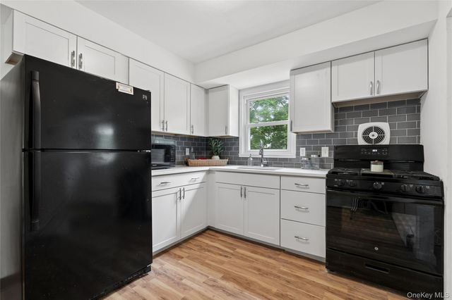 111 Miller Road, Southampton, NY 11968