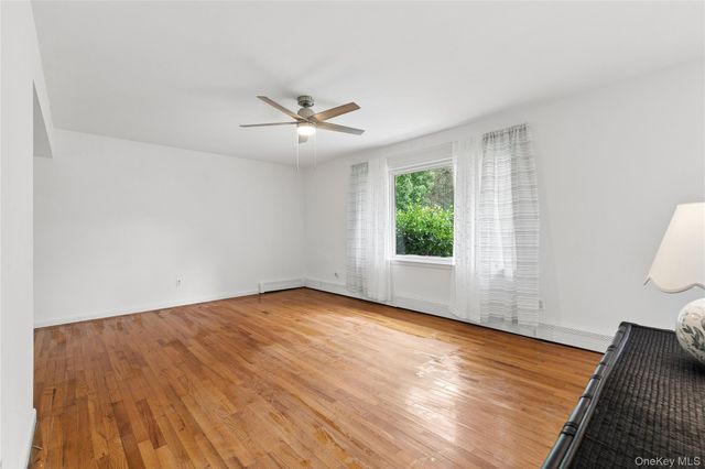 111 Miller Road, Southampton, NY 11968