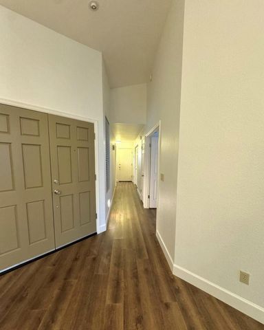 313 W Monte Cristo Avenue, Phoenix, AZ 85023