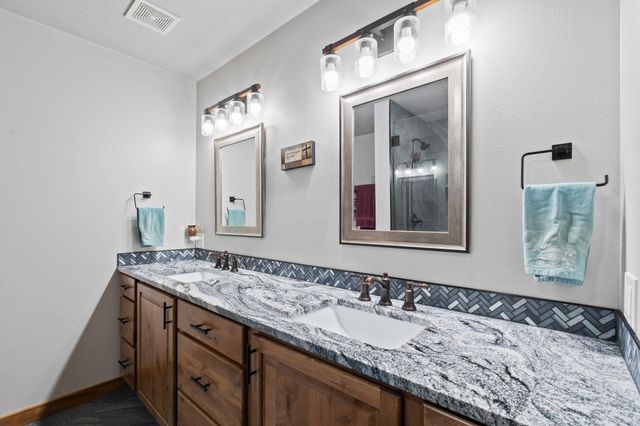 5409 N Malvern Rd, Otis Orchards, WA 99027