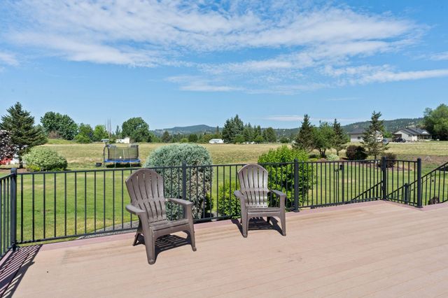 5409 N Malvern Rd, Otis Orchards, WA 99027