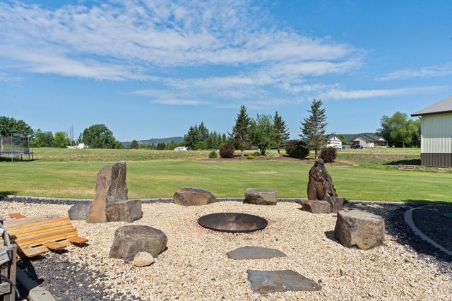 5409 N Malvern Rd, Otis Orchards, WA 99027