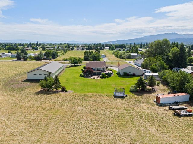 5409 N Malvern Rd, Otis Orchards, WA 99027