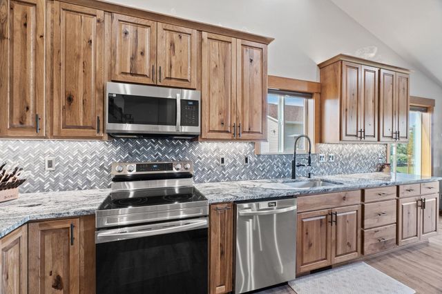 5409 N Malvern Rd, Otis Orchards, WA 99027