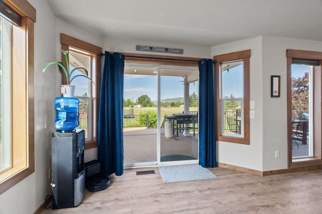 5409 N Malvern Rd, Otis Orchards, WA 99027