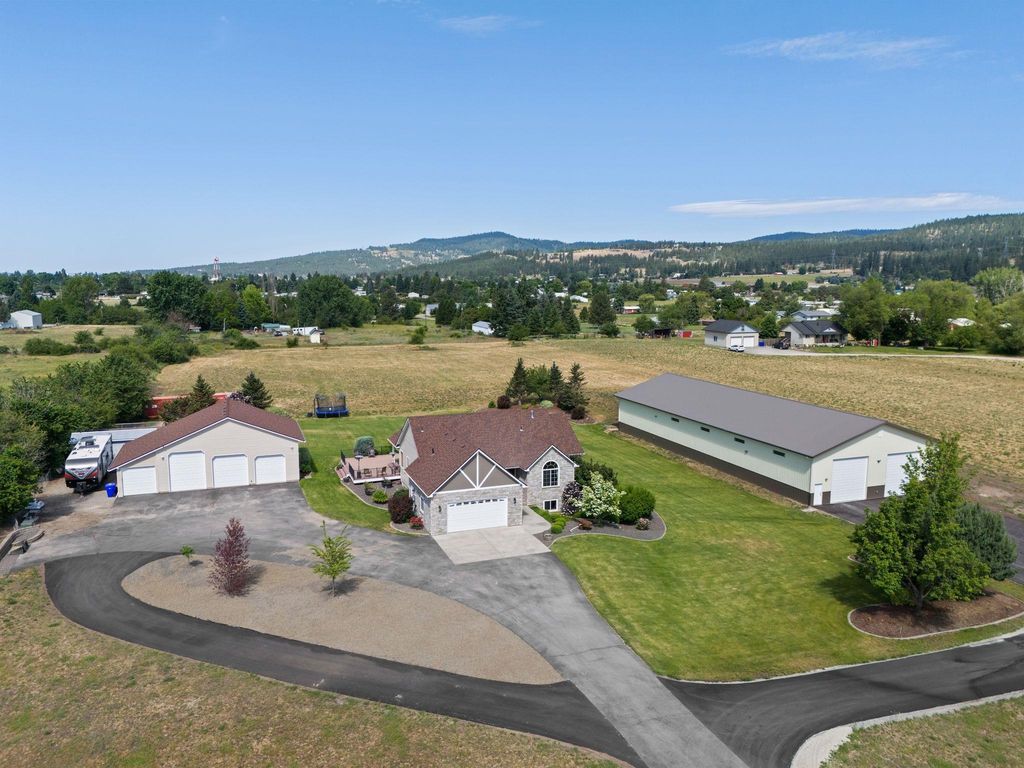 5409 N Malvern Rd, Otis Orchards, WA 99027