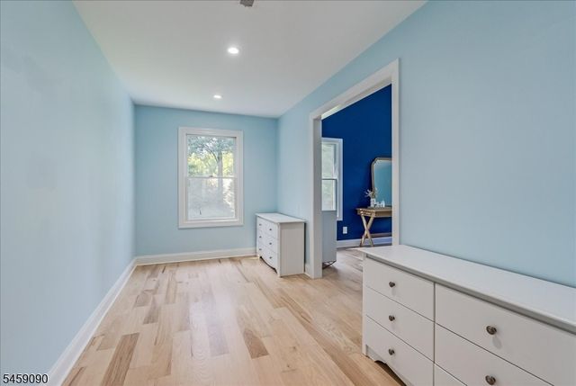 75 Evergreen Dr, North Caldwell Boro, NJ 07006