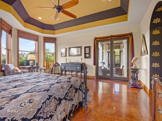 315 Hacienda PL, Dripping Springs, TX 78620