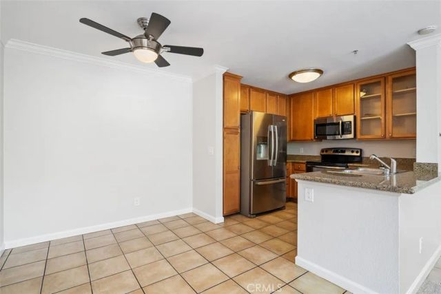 1965 Las Colinas Circle 205, Corona, CA 92879