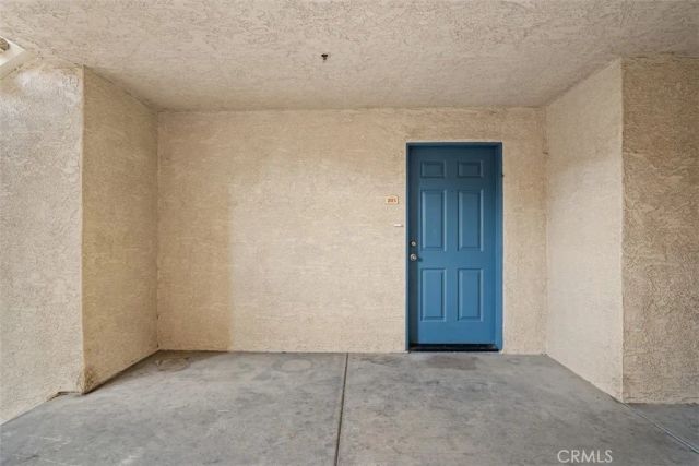 1965 Las Colinas Circle 205, Corona, CA 92879