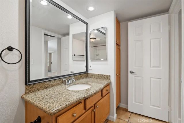 1965 Las Colinas Circle 205, Corona, CA 92879