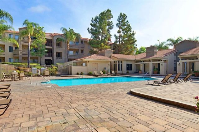 1965 Las Colinas Circle 205, Corona, CA 92879