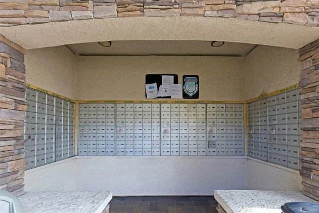 1965 Las Colinas Circle 205, Corona, CA 92879