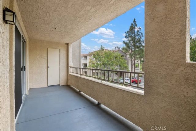 1965 Las Colinas Circle 205, Corona, CA 92879