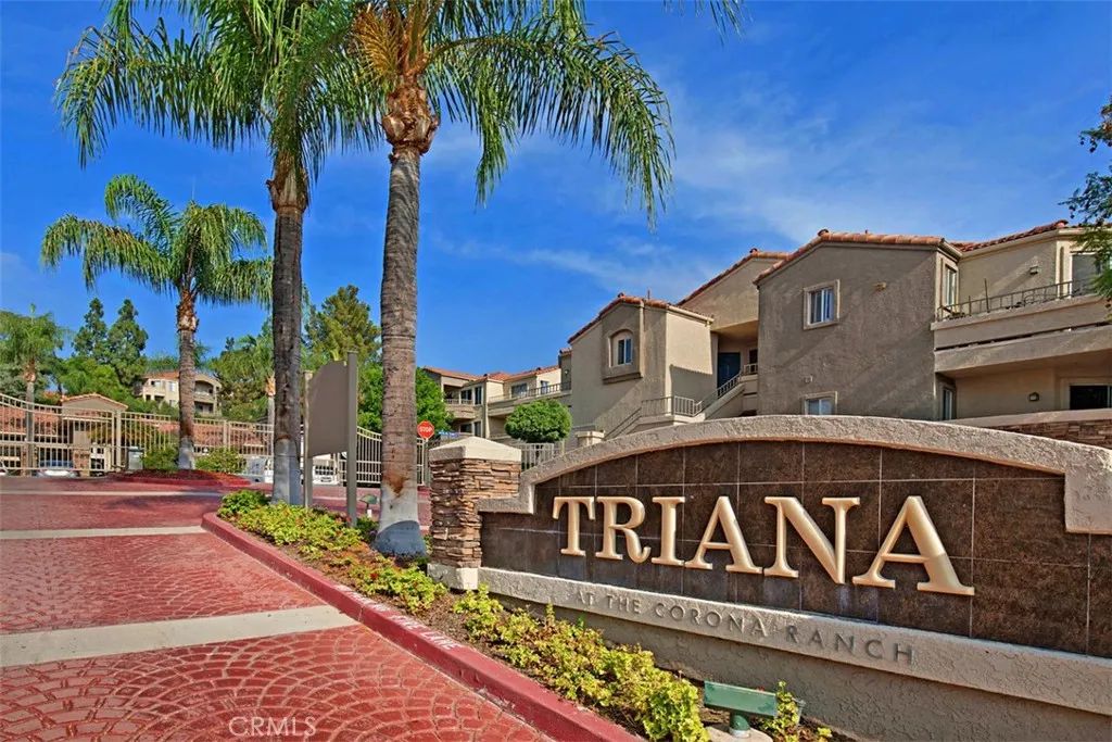 1965 Las Colinas Circle 205, Corona, CA 92879