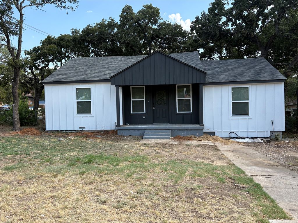 5536 Greenlee Street, Fort Worth, TX 76112 — exterior