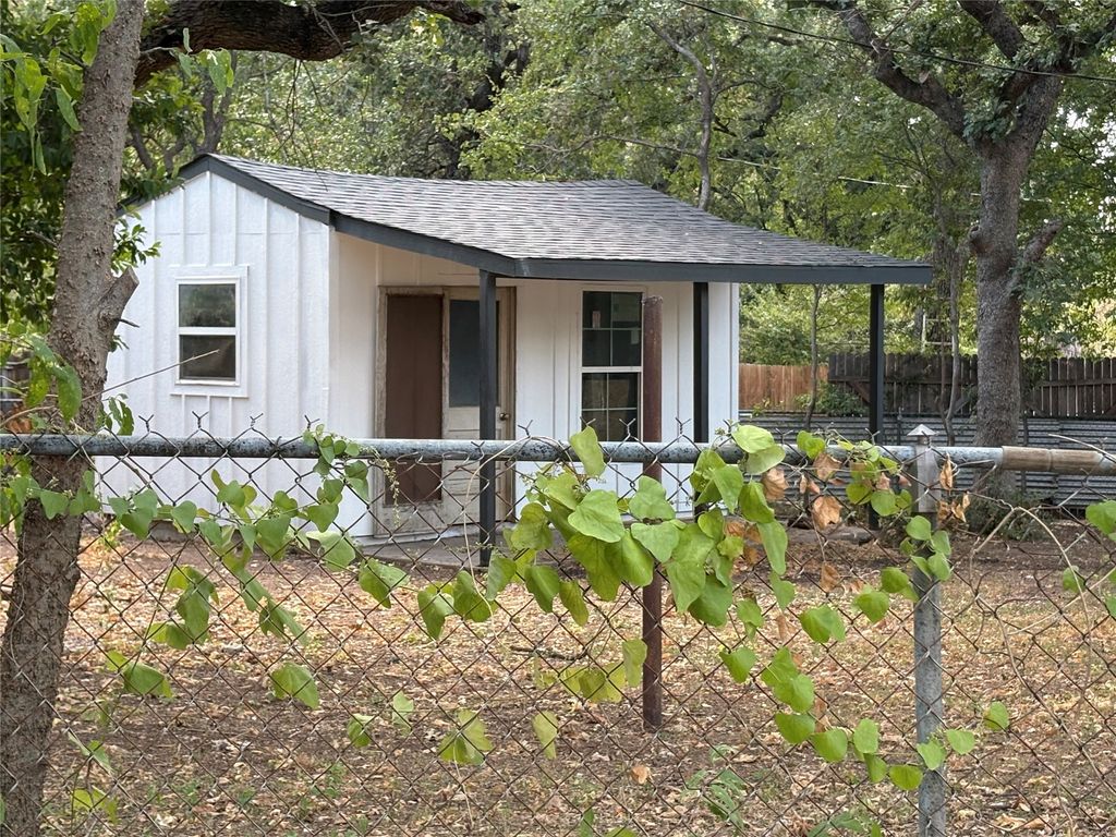 5536 Greenlee Street, Fort Worth, TX 76112 — photo 4