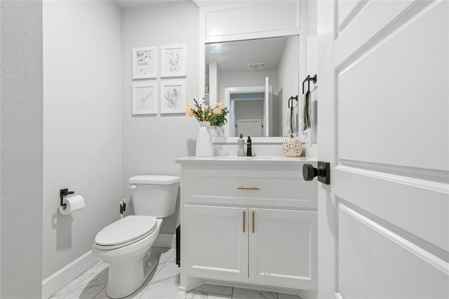 8708 Snow Court, Edmond, OK 73007