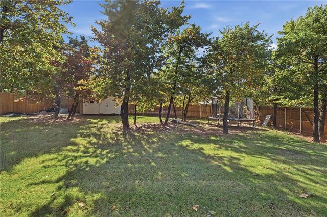 8708 Snow Court, Edmond, OK 73007