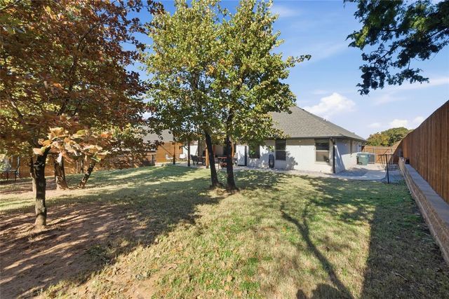 8708 Snow Court, Edmond, OK 73007