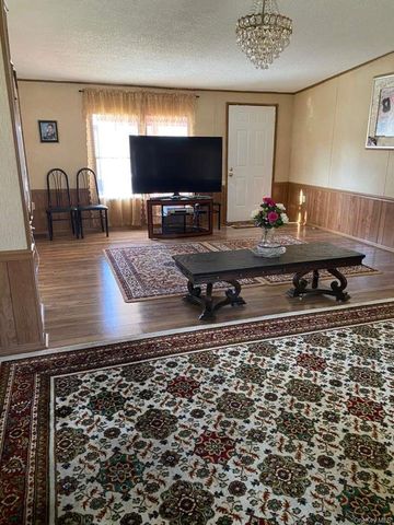 10 Dartmouth Court, Loch Sheldrake, NY 12759