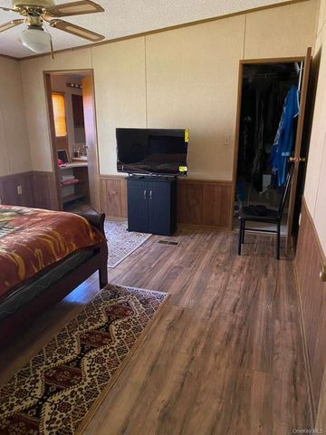 10 Dartmouth Court, Loch Sheldrake, NY 12759