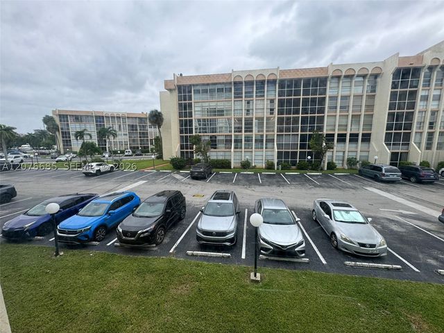 501 Three Islands Blvd 209, Hallandale Beach, FL 33009