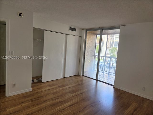 501 Three Islands Blvd 209, Hallandale Beach, FL 33009