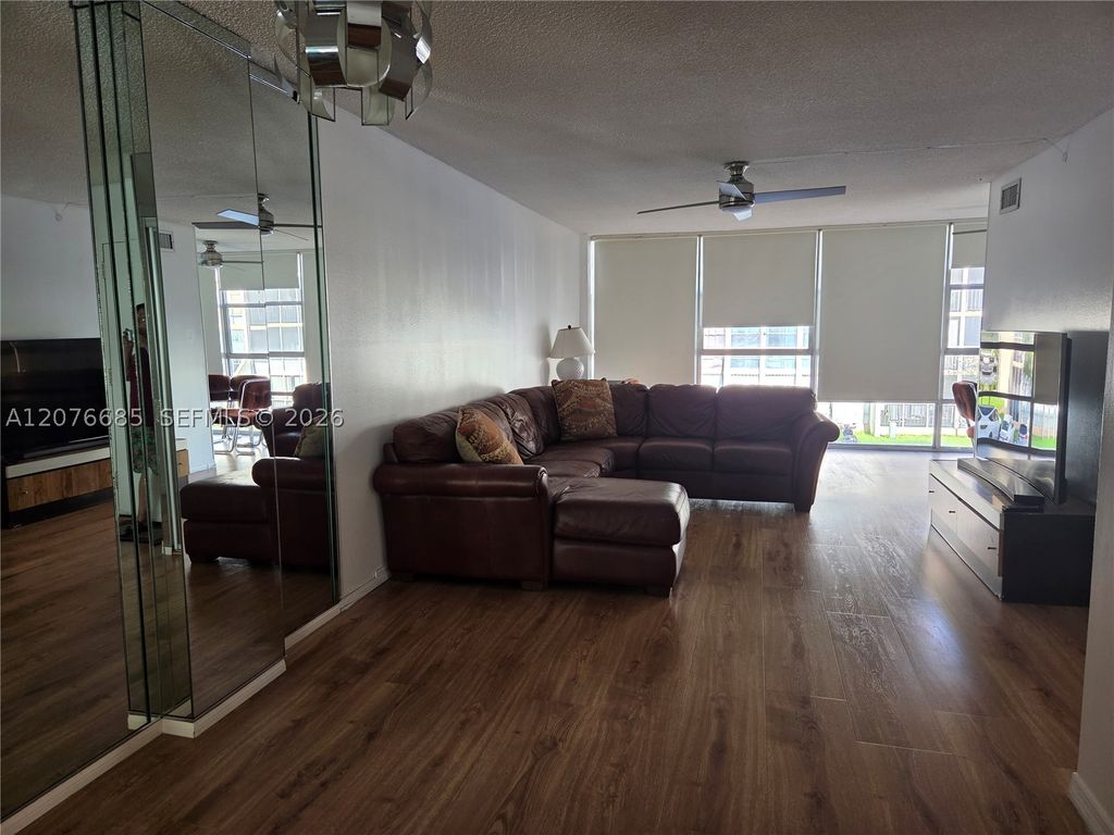 501 Three Islands Blvd 209, Hallandale Beach, FL 33009